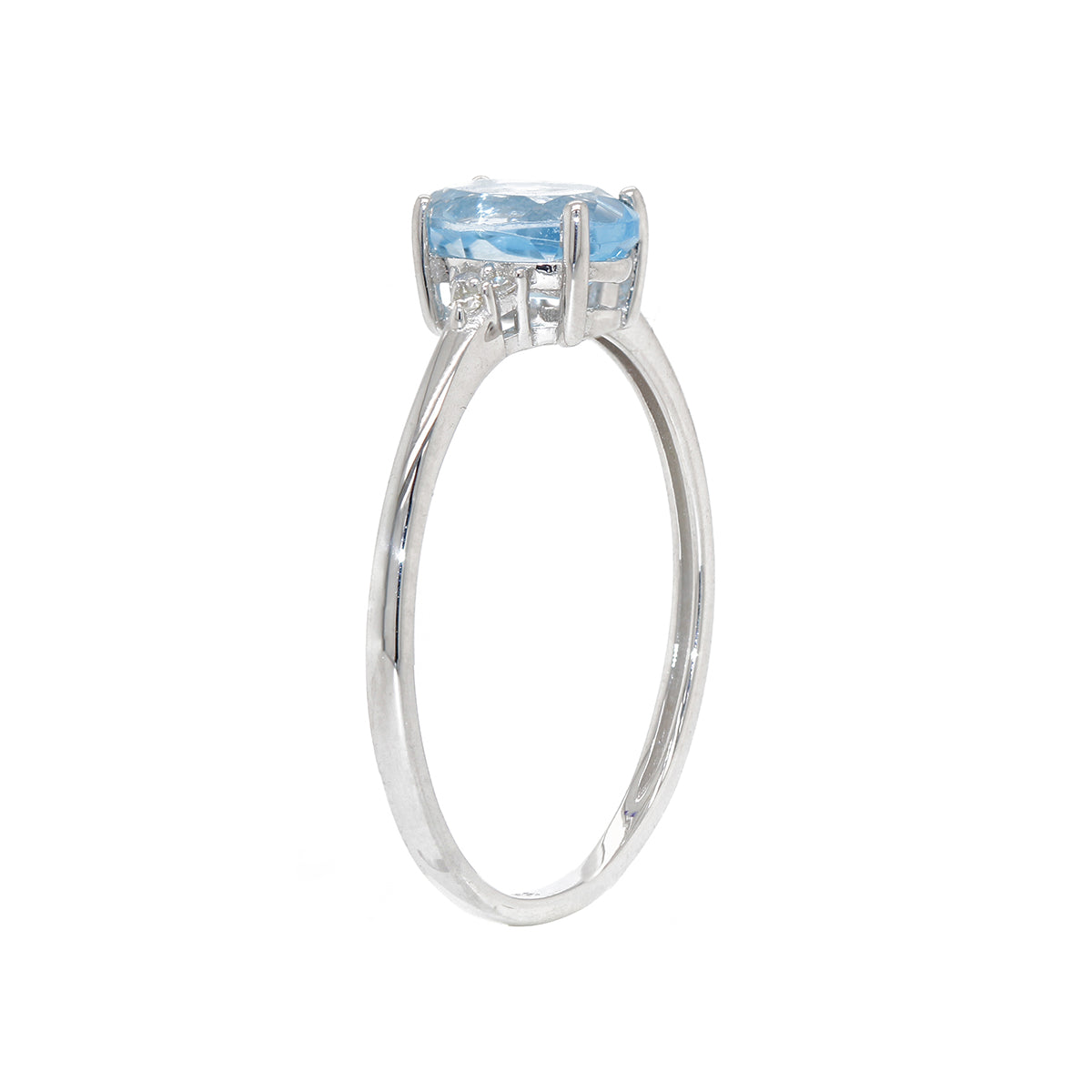 Anillo con topacio