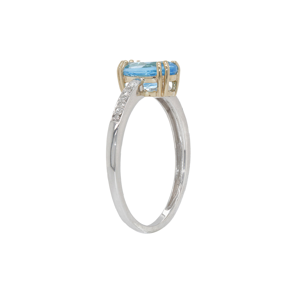 Anillo con topacio